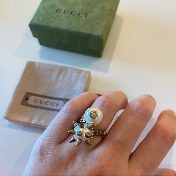 Gucci Faux Pearl Spike Ball Ring - Picture 8 of 13